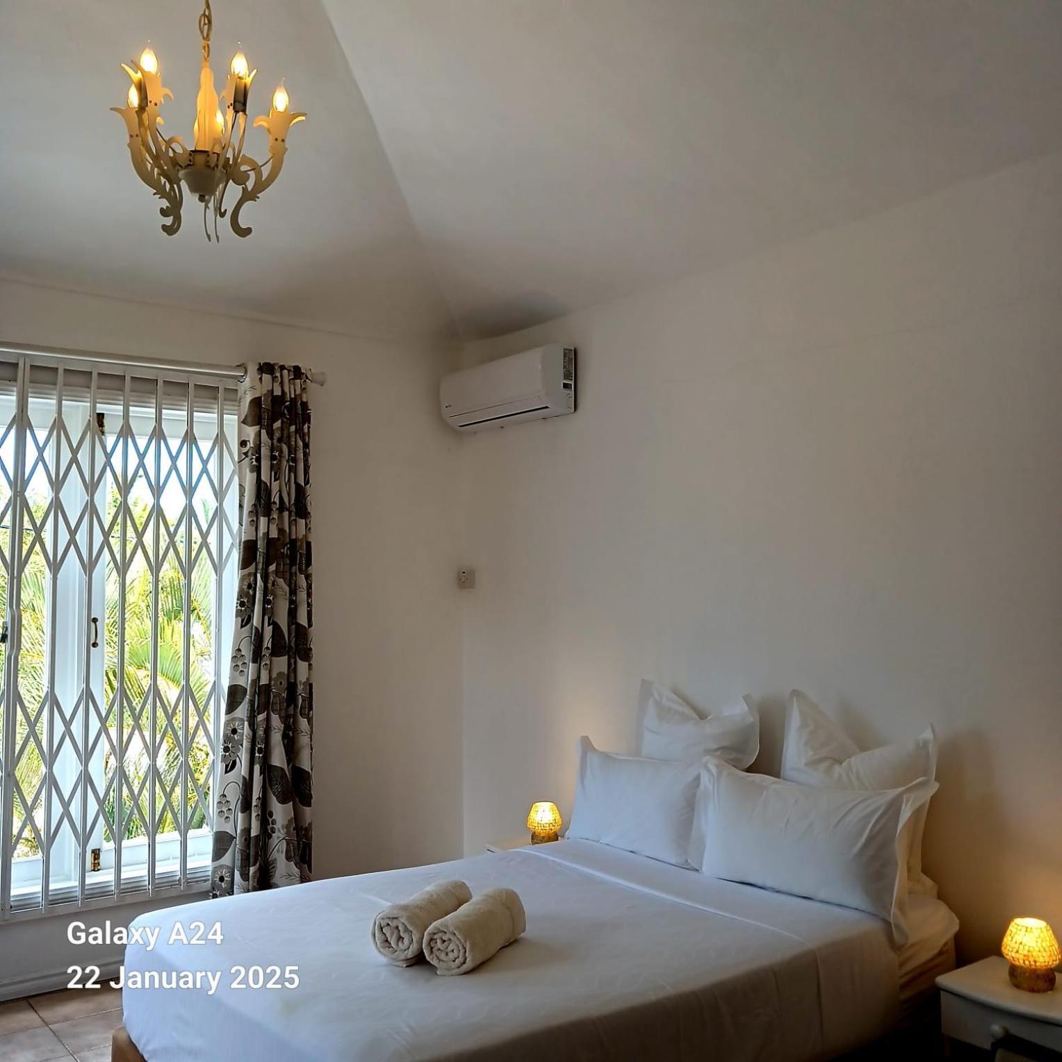 Апартаменты The Coral House Ривьер-Нуар Экстерьер фото